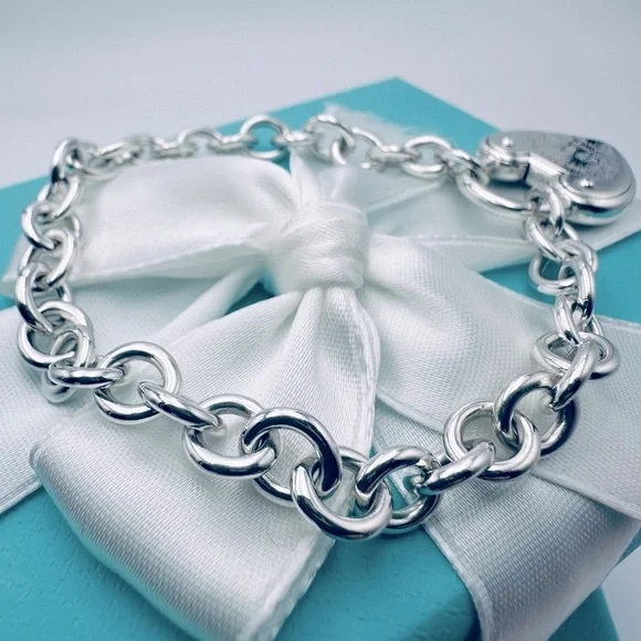 Return to Tiffany & Love Heart Padlock Bracelet in Silver with Packaging